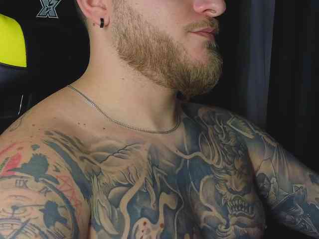 JohhnyLongcock JohhnyLongcock