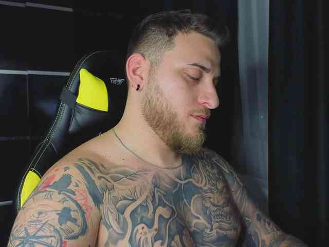 JohhnyLongcock JohhnyLongcock