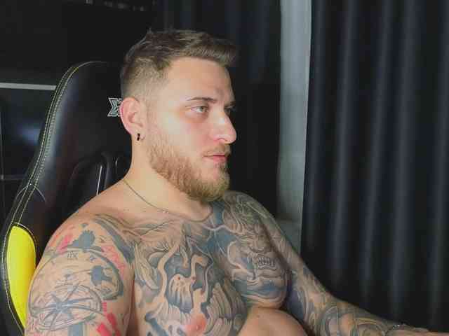 JohhnyLongcock JohhnyLongcock