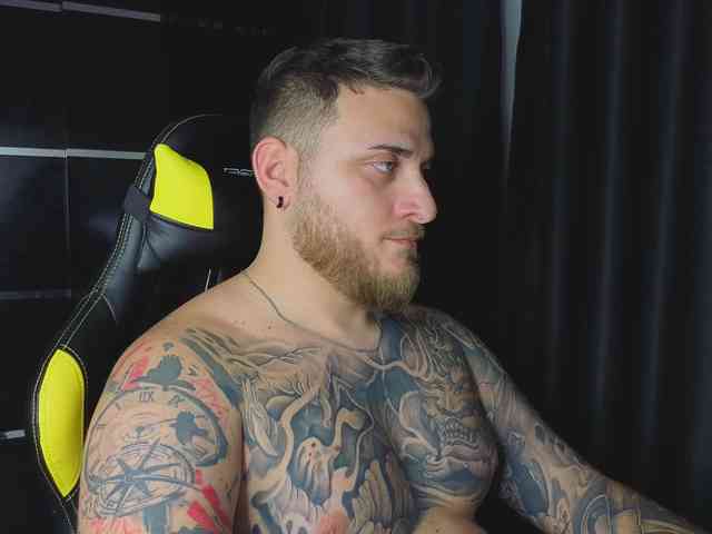 JohhnyLongcock JohhnyLongcock