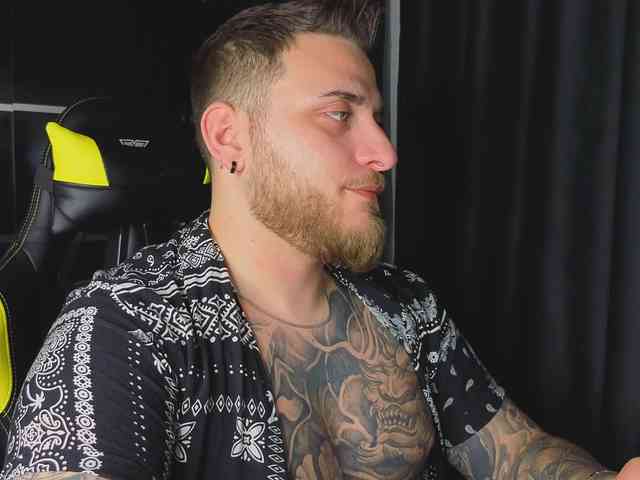 JohhnyLongcock JohhnyLongcock