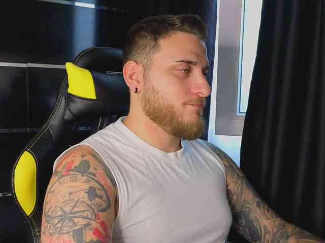 JohhnyLongcock JohhnyLongcock