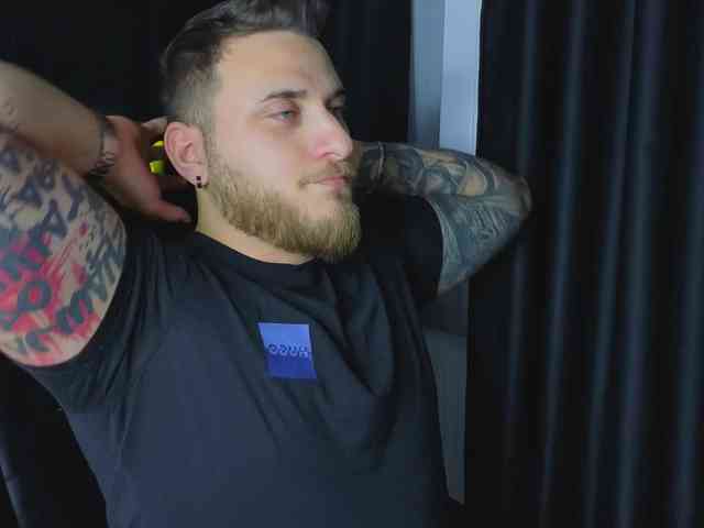 JohhnyLongcock JohhnyLongcock