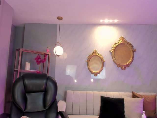  AmberFarrell chat room