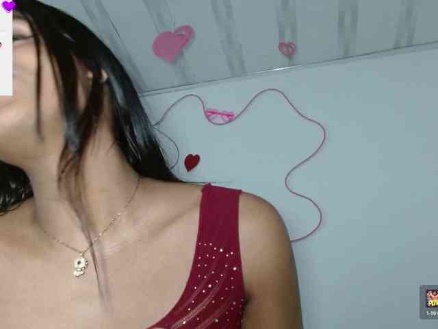 Emilyadamss Live Webcam on BongaCams