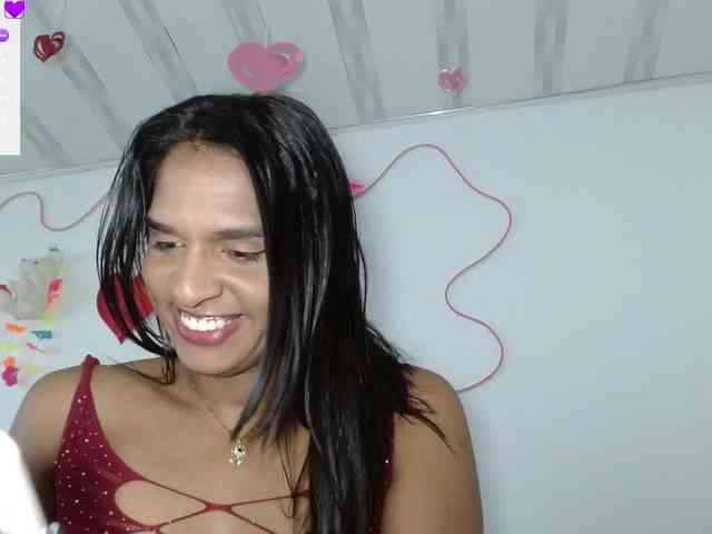 Emilyadamss Live Webcam on BongaCams