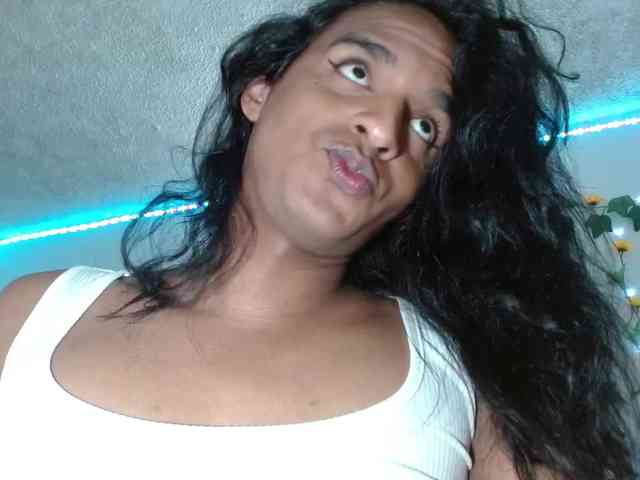 Emilyadamss Live Webcam on BongaCams