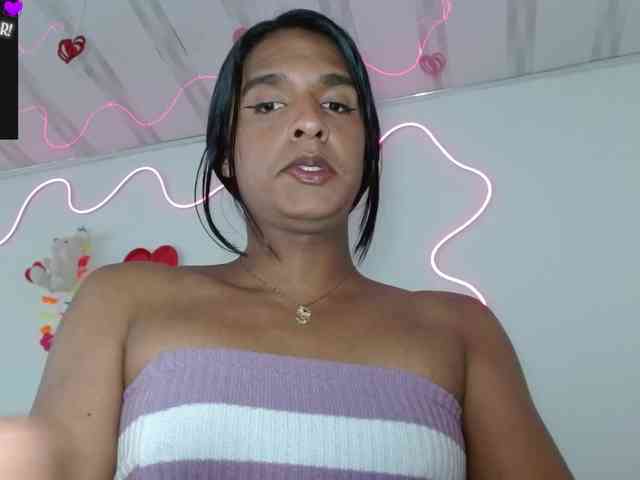 Emilyadamss Live Webcam on BongaCams