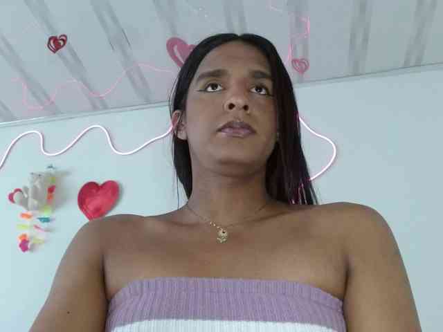 Emilyadamss Live Webcam on BongaCams