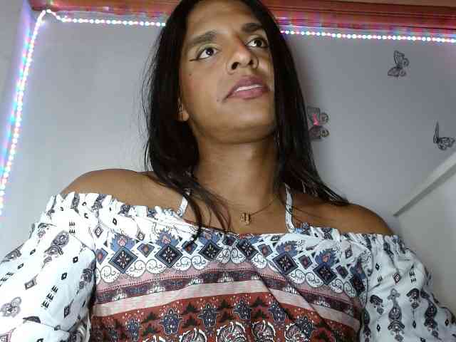 Emilyadamss Live Webcam on BongaCams