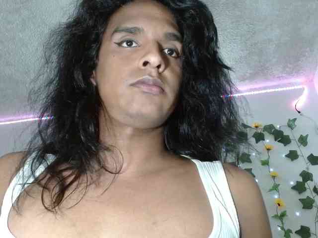 Emilyadamss Live Webcam on BongaCams