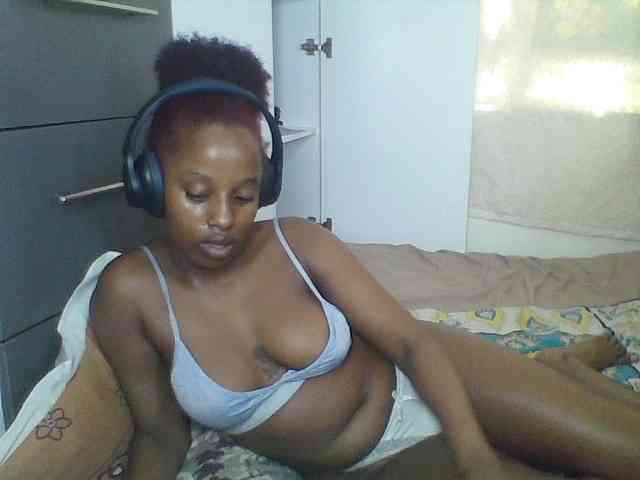 Applebottomqueen webcam