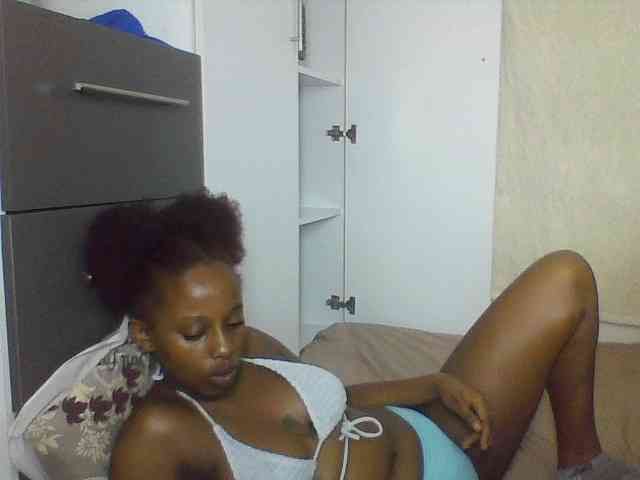 Applebottomqueen webcam
