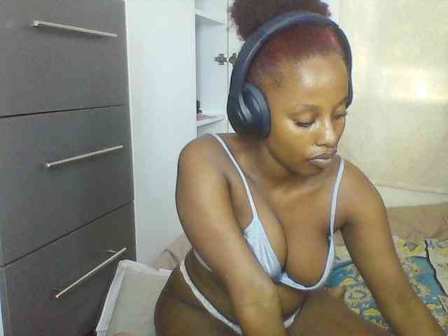 Applebottomqueen webcam