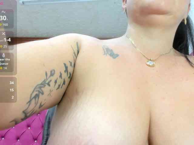 Miranda-vega Live Webcam on BongaCams