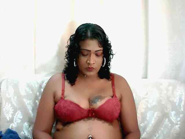 IndianFireBallXXx webcam