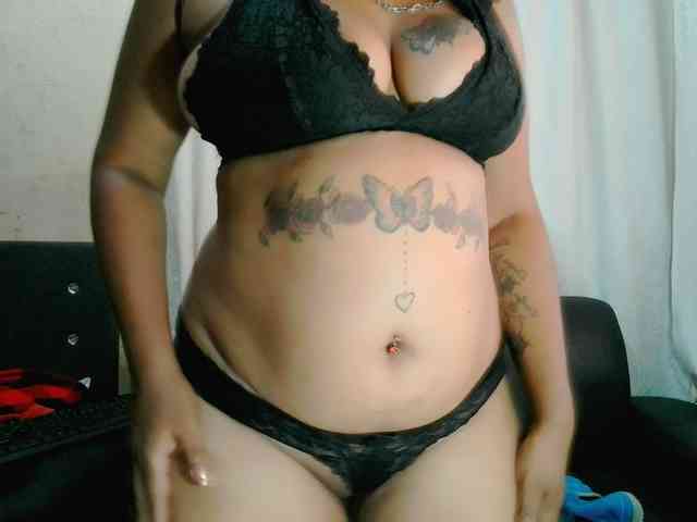 IndianFireBallXXx webcam