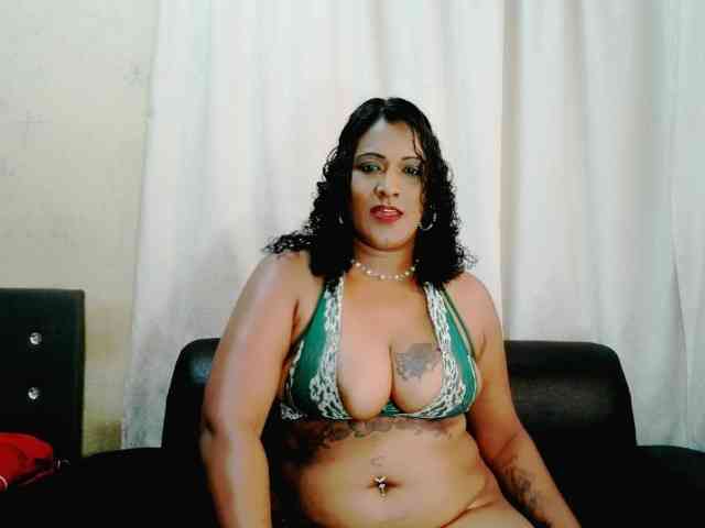 IndianFireBallXX... Live Webcam on BongaCams