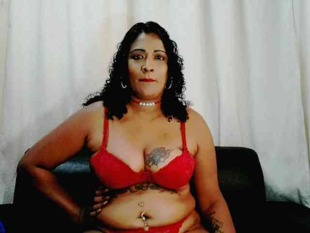 IndianFireBallXXx webcam