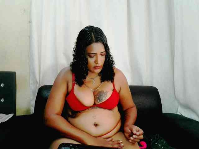 IndianFireBallXXx webcam