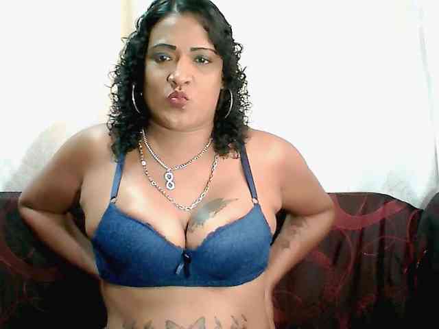 IndianFireBallXXx webcam