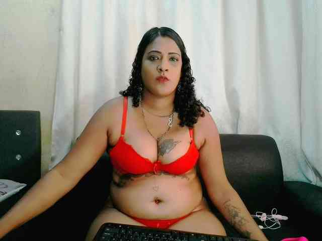 IndianFireBallXXx webcam