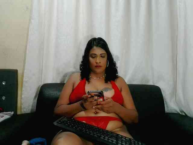 IndianFireBallXXx webcam