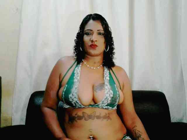 IndianFireBallXXx webcam