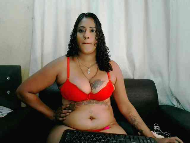 IndianFireBallXXx webcam