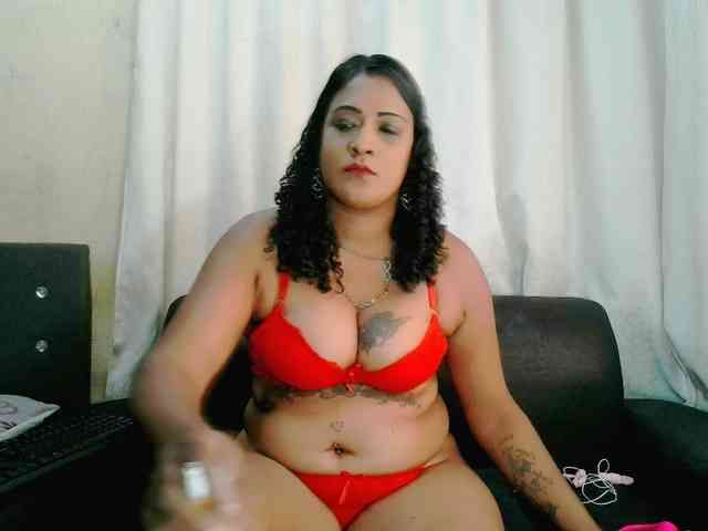 IndianFireBallXXx webcam