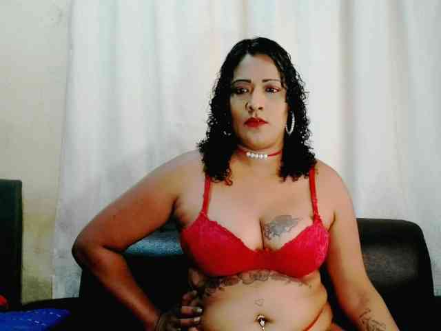 IndianFireBallXXx webcam