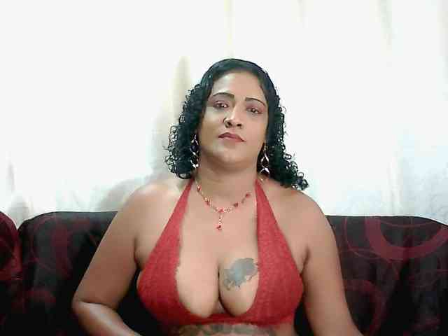 IndianFireBallXXx webcam