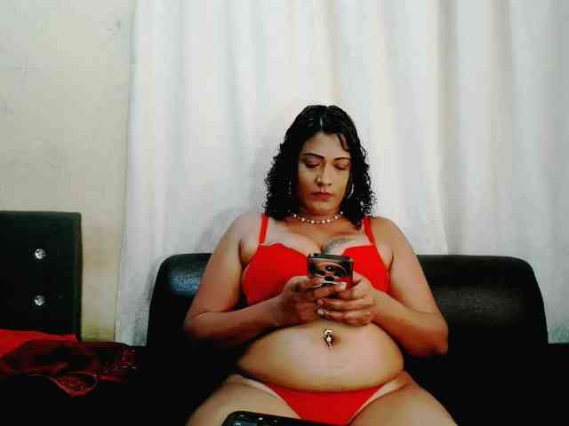IndianFireBallXXx webcam