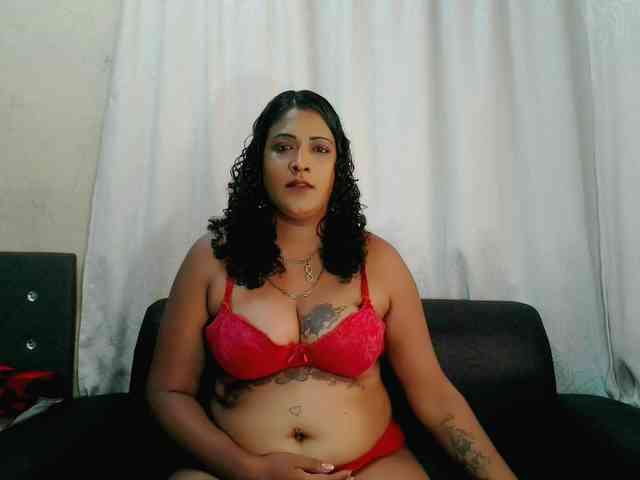 IndianFireBallXXx webcam