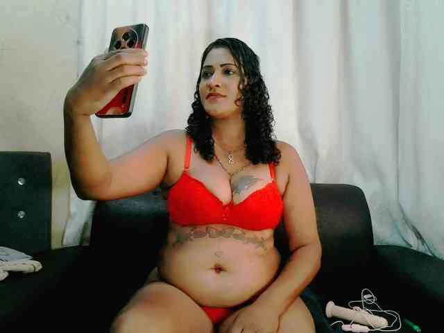 IndianFireBallXXx webcam