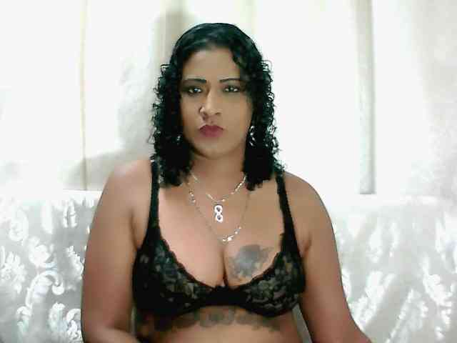 IndianFireBallXXx webcam