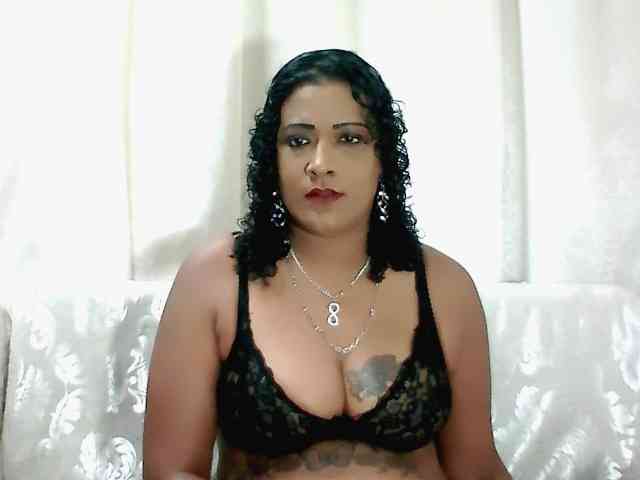 IndianFireBallXXx webcam