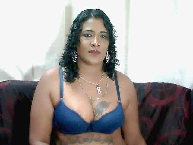 IndianFireBallXXx webcam