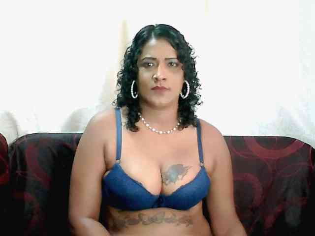 IndianFireBallXXx webcam