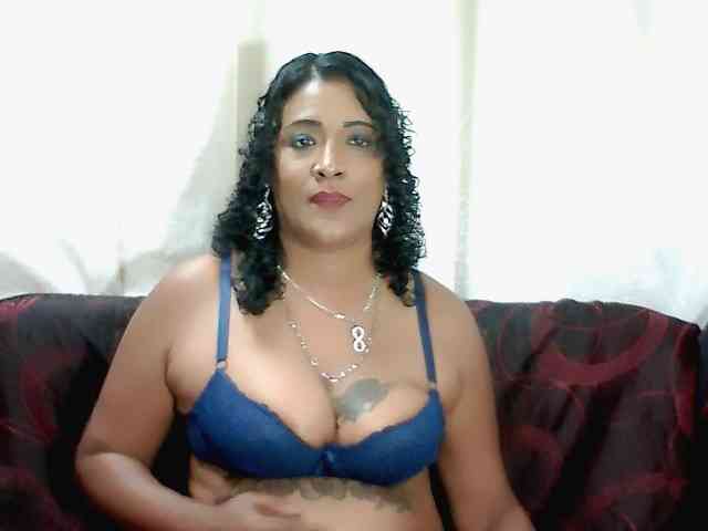 IndianFireBallXXx webcam