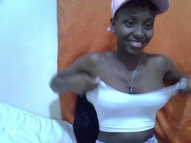  Sexythiny chat room