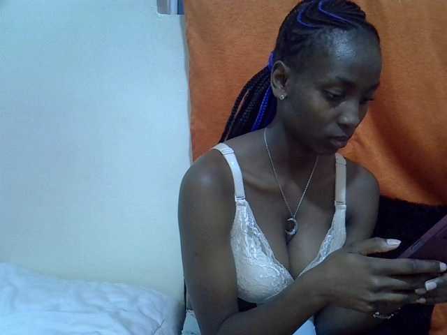  Sexythiny chat room