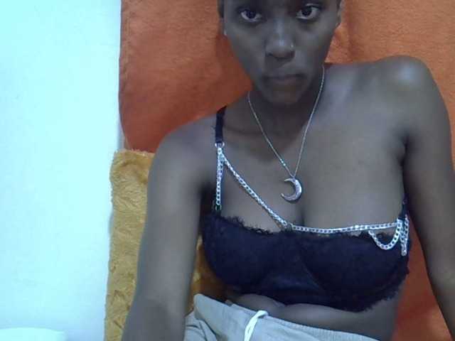  Sexythiny chat room