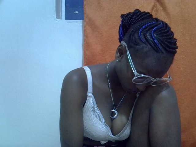  Sexythiny chat room