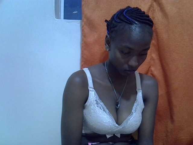  Sexythiny chat room
