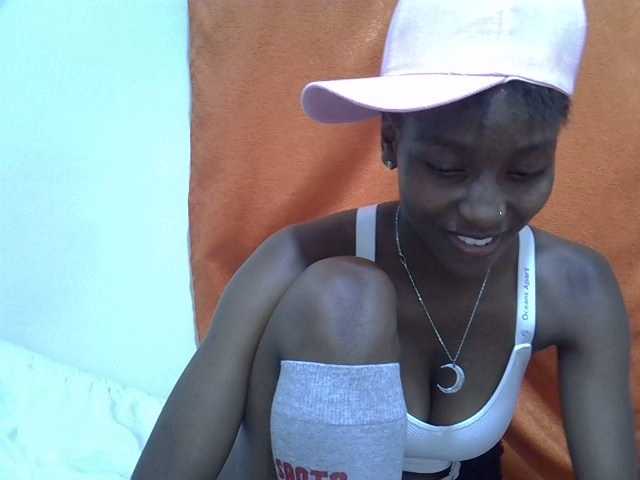  Sexythiny chat room
