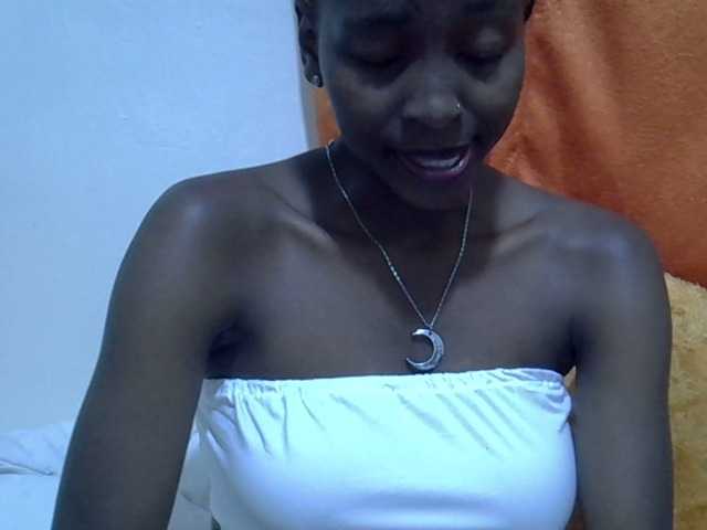  Sexythiny chat room