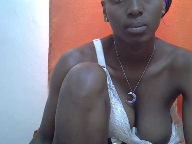  Sexythiny chat room