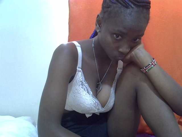 Sexythiny on BongaCams 