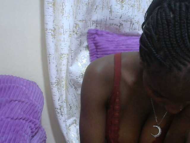  Sexythiny chat room